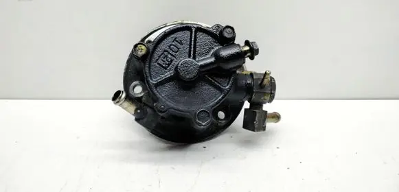 Nissan Primera Vacuum pump 146502J601