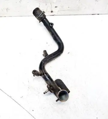 Volkswagen PASSAT B5.5 Engine coolant pipe/hose 038121071r