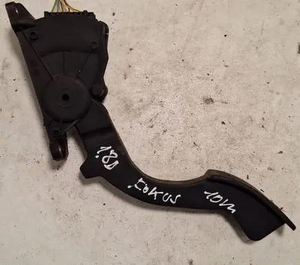 Ford Focus Accelerator throttle pedal 6PV00864132 4M519F836AK 180608
