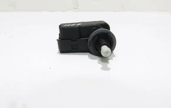 Opel Corsa D Headlight level adjustment motor 