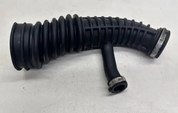 Ford Mondeo Mk III Turbo air intake inlet pipe/hose 1S719C623DD