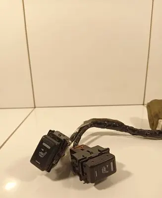 Nissan X-Trail T30 Seat heating switch NILES