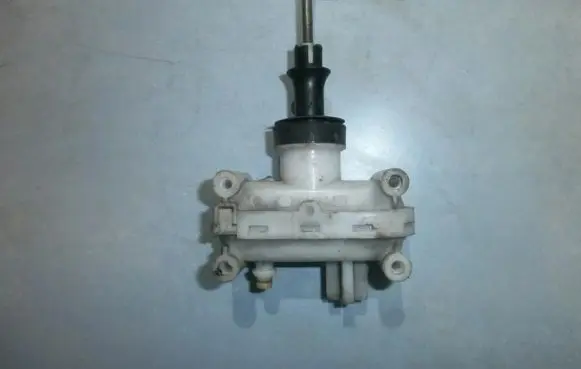 Mercedes-Benz A W168 Central locking vacuum pump 