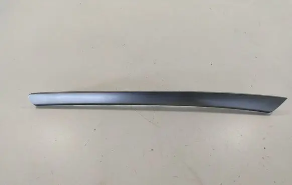 Audi A5 8T 8F Front door trim bar 8T0867409