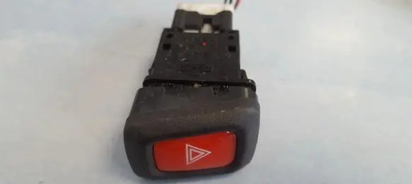 Nissan Almera N16 Hazard light switch NILES06016