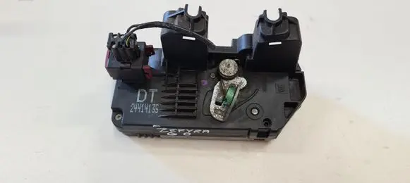 Opel Zafira A Rear door lock 24414135