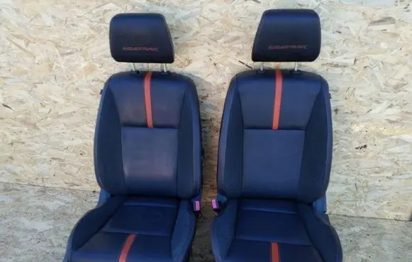 Ford Ranger Seat set 