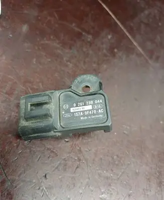 Ford Mondeo MK IV Air pressure sensor 1S7A9F479AC 0261230044