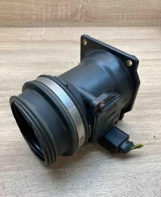 Volkswagen PASSAT B5 Mass air flow meter 078133471E AFH7008D I340