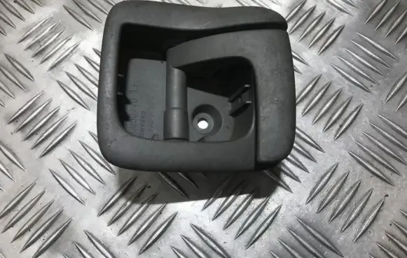 Volvo V70 Engine bonnet (hood) release handle 8650740