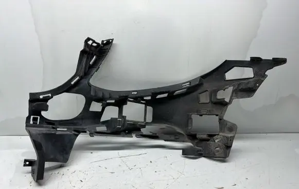 Mercedes-Benz E W213 Front bumper mounting bracket A2138851065