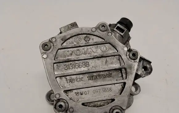 Volvo S90, V90 Vacuum pump 31316688