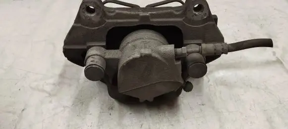 Volvo XC90 Front brake caliper 31381442