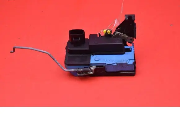 Volvo V70 Front door lock