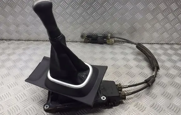 Nissan Tiida C11 Gear selector/shifter in gearbox 3550110
