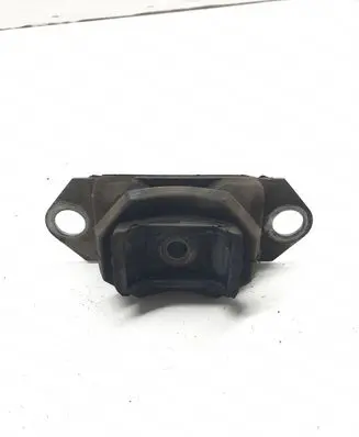 Nissan Qashqai Engine mount bracket 8200358147 8200395661