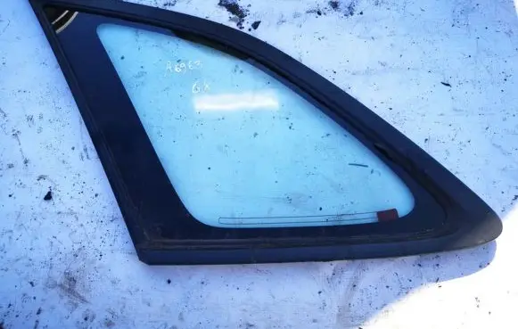 Mazda 323 Rear side window