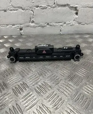 KIA Sportage Hazard light switch D996568020