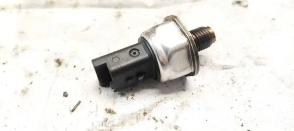 Citroen C3 Picasso Fuel pressure sensor 000905101855 6PHH1001
