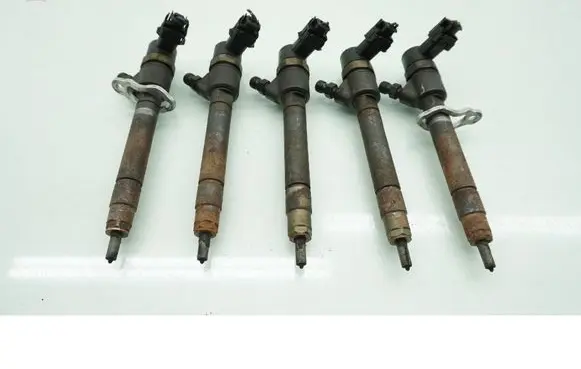 Fuel injector