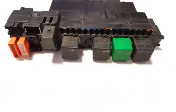 Mercedes-Benz S W220 Fuse module A0325458332 05045123