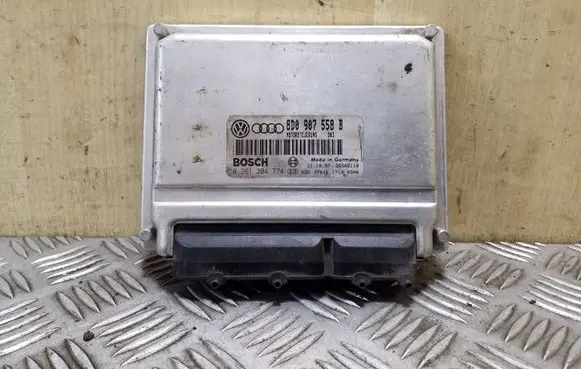Audi A4 S4 B5 8D Engine control unit/module 8D0907558B 0261204774