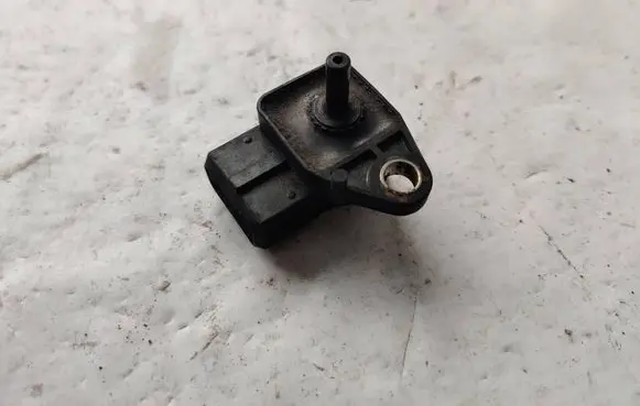 Mercedes-Benz Sprinter W901 W902 W903 W904 Air pressure sensor 0115420717