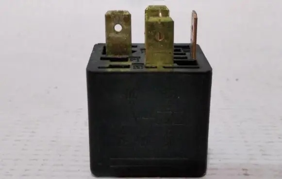 Mercedes-Benz Vito Viano W638 Other relay 0332209156
