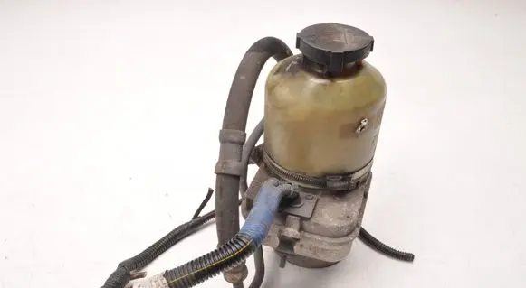 Opel Meriva B Power steering pump 
