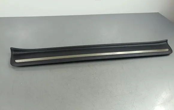 KIA EV6 Front sill trim cover 85873CV500