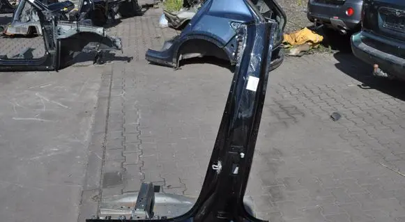 Volvo XC60 Side car body part