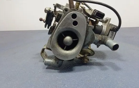 Audi A6 S6 C4 4A Throttle body valve 048133154