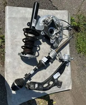 BMW 2 F44 Front wheel hub spindle knuckle