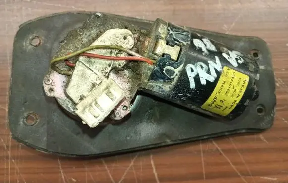 Peugeot Partner Wiper motor 9621014480