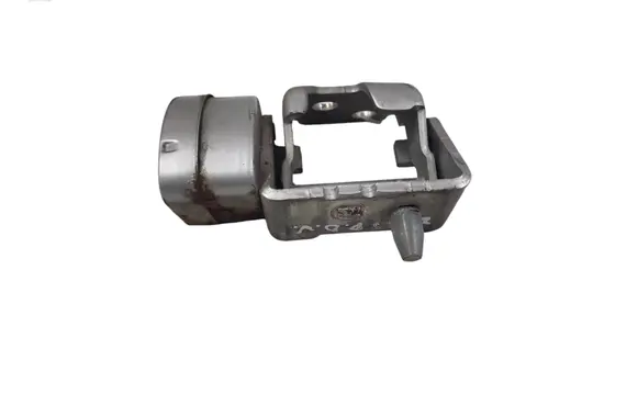 Citroen C5 Front door upper hinge