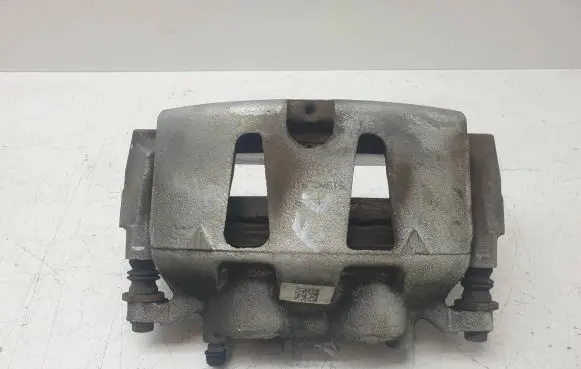 Chrysler Pacifica Front brake caliper 17986801 6257