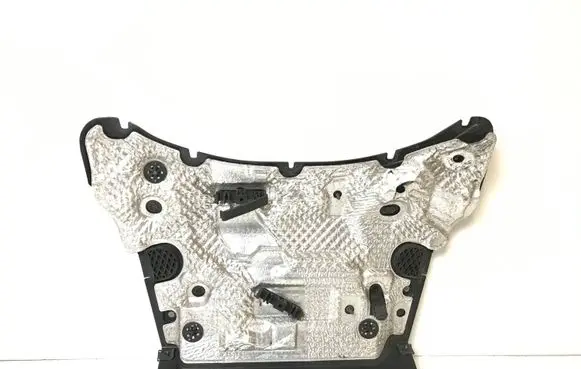 Volkswagen Touareg II Heat shield in engine bay 7P6819523