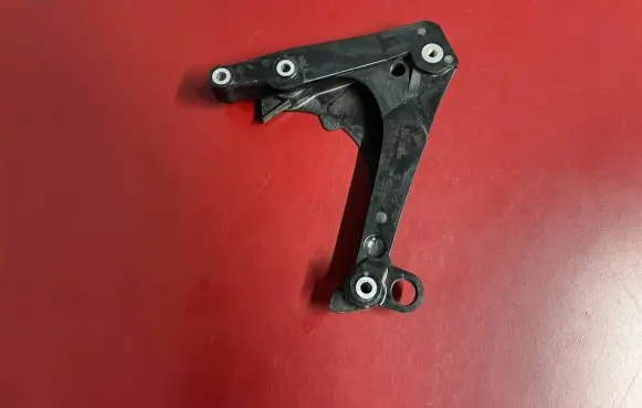BMW i3 Engine mounting bracket 6793377 22116793377