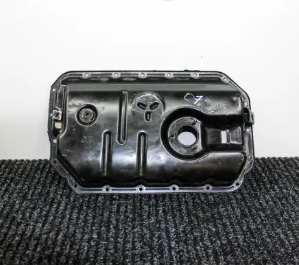 Audi Q7 4L Oil sump 06E103600C