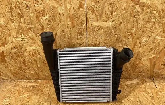 Porsche Panamera (971) Intercooler radiator 971145804