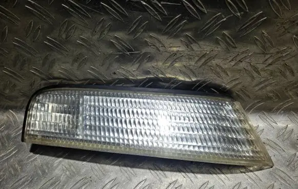 Pontiac Trans Sport Front reflector 16511152
