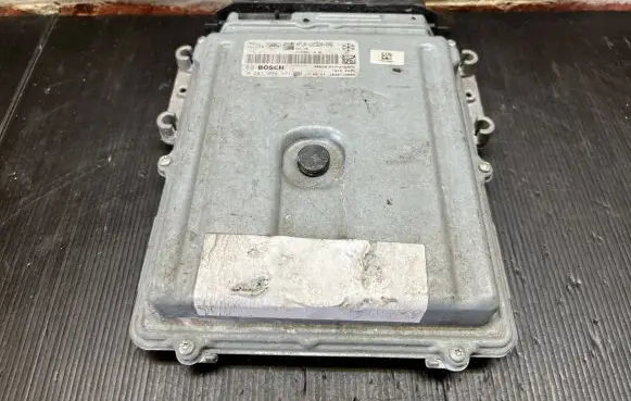 Land Rover Discovery 5 Engine control unit/module ECU HPLA-12C520-PAD 1039T18899 0281034771