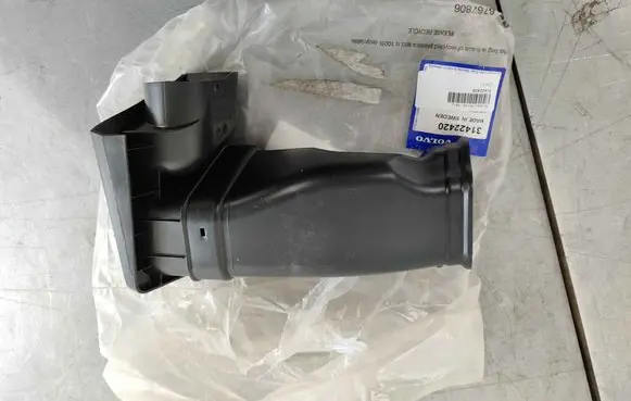 Volvo XC60 Air intake duct part 31422420
