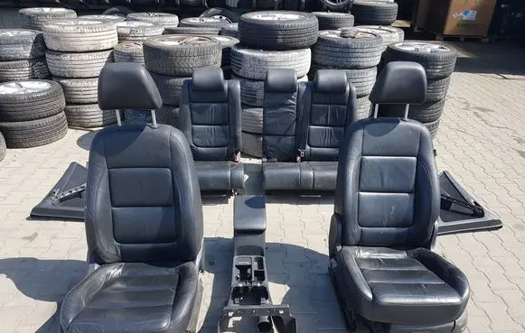 Volkswagen Tiguan Seat set