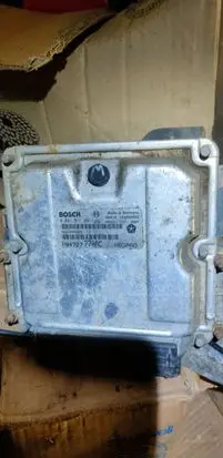 Chrysler Voyager Engine control unit/module P04727770AC 0281011281