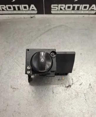 Mercedes-Benz E W210 Light switch 2105451404