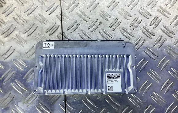 Lexus RX 450H Engine control unit/module 8966153S30