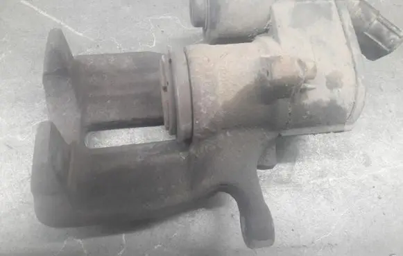 Audi A6 S6 C6 4F Rear brake caliper