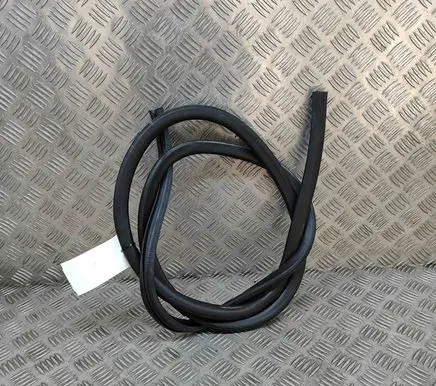Rubber seal rear door