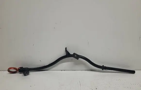 Volkswagen PASSAT B6 Oil level dip stick 03L103634